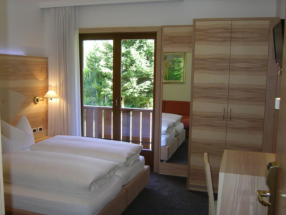Hotel Garni Royal 3*